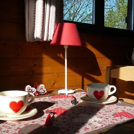 La Roulotte Des Mousquetaires Couette-café